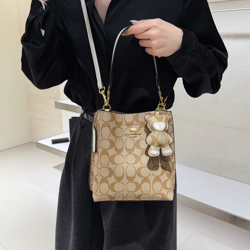 Fashionable style, elegant and luxurious handbag in the shape of a bucket, versatile and suitable for all occasions, single-shou