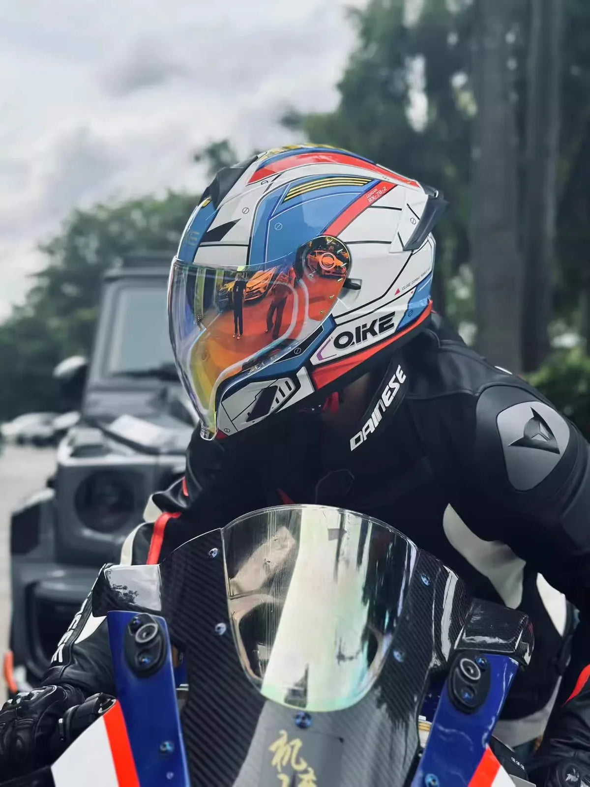Face-lifting helmet Full-coverage motorcycle helmet Men&