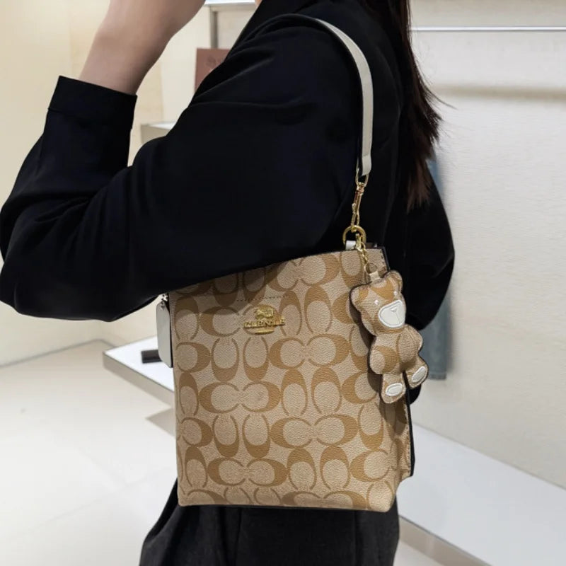 Fashionable style, elegant and luxurious handbag in the shape of a bucket, versatile and suitable for all occasions, single-shou